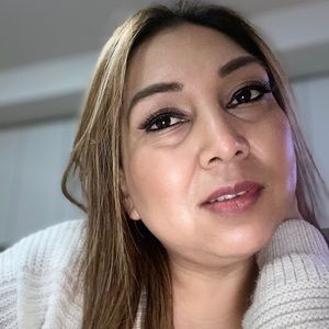 Meet your Posher, Roxana